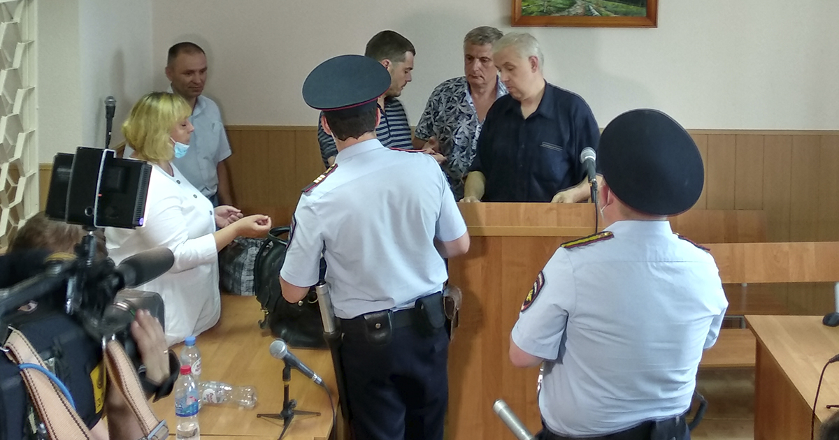 Трое экс-полицейских признаны виновными в пытках нижегородца в 2015 году